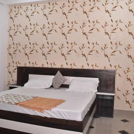 Shree Gorakhnath Guest House Ayodhya エクステリア 写真