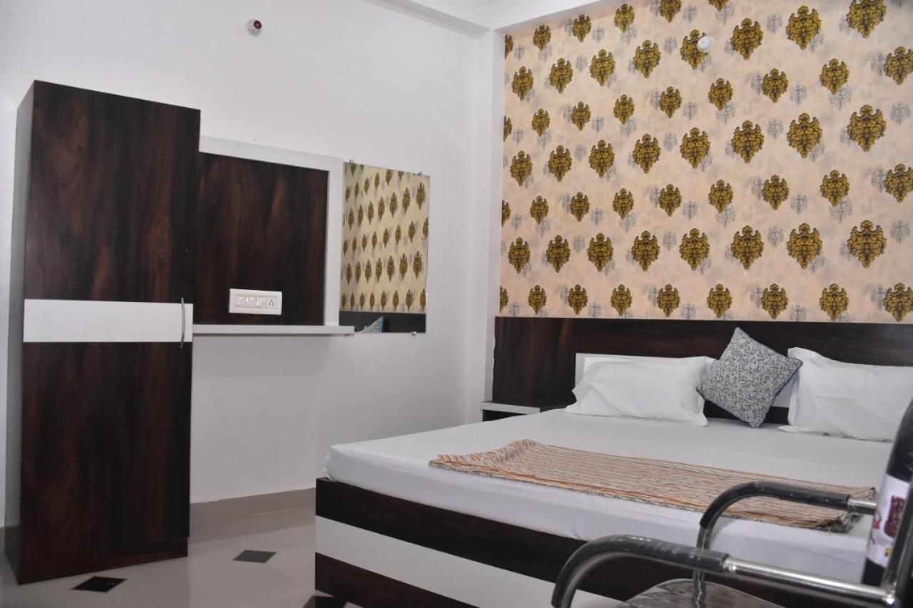 Shree Gorakhnath Guest House Ayodhya エクステリア 写真