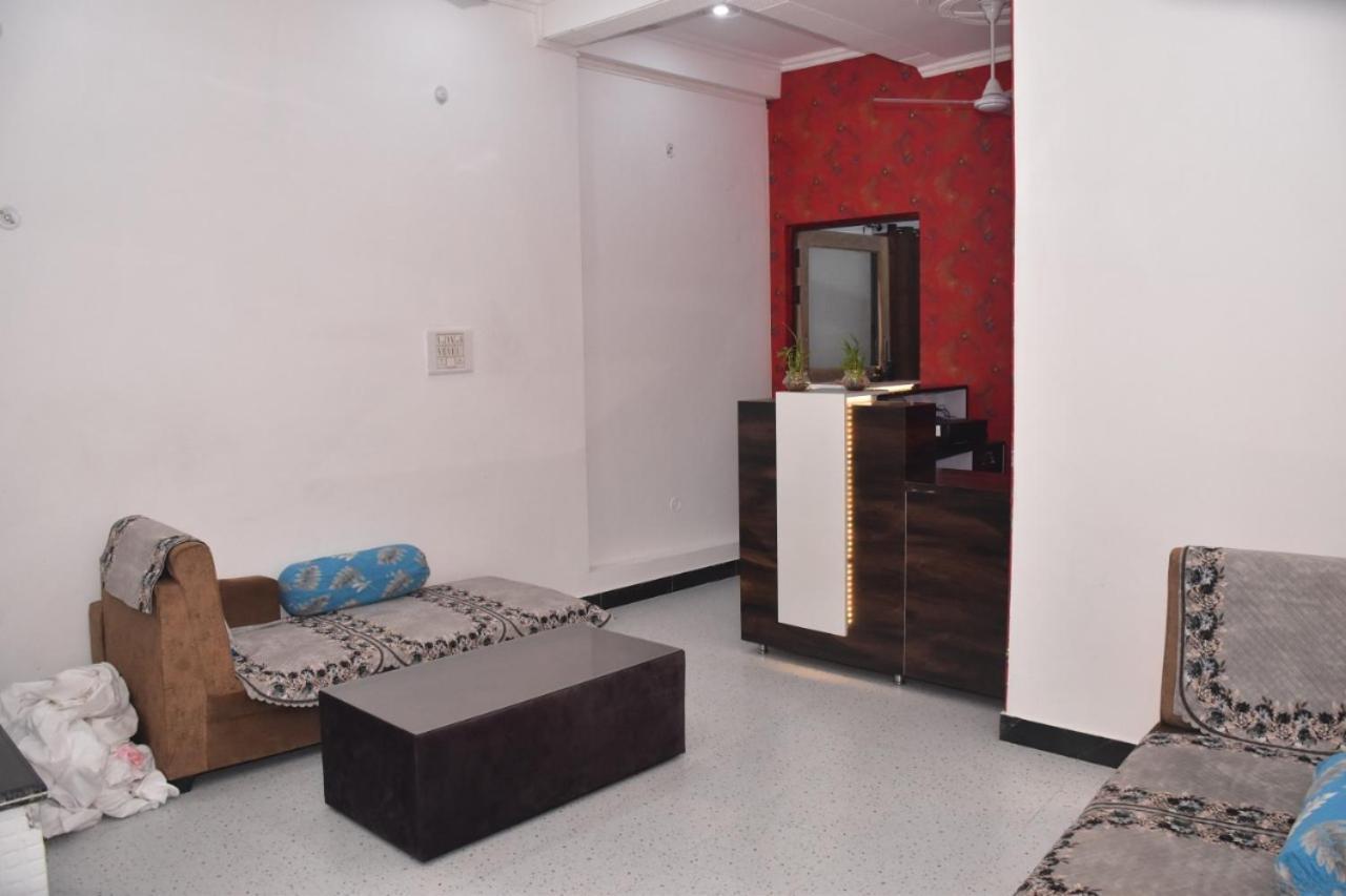 Shree Gorakhnath Guest House Ayodhya エクステリア 写真