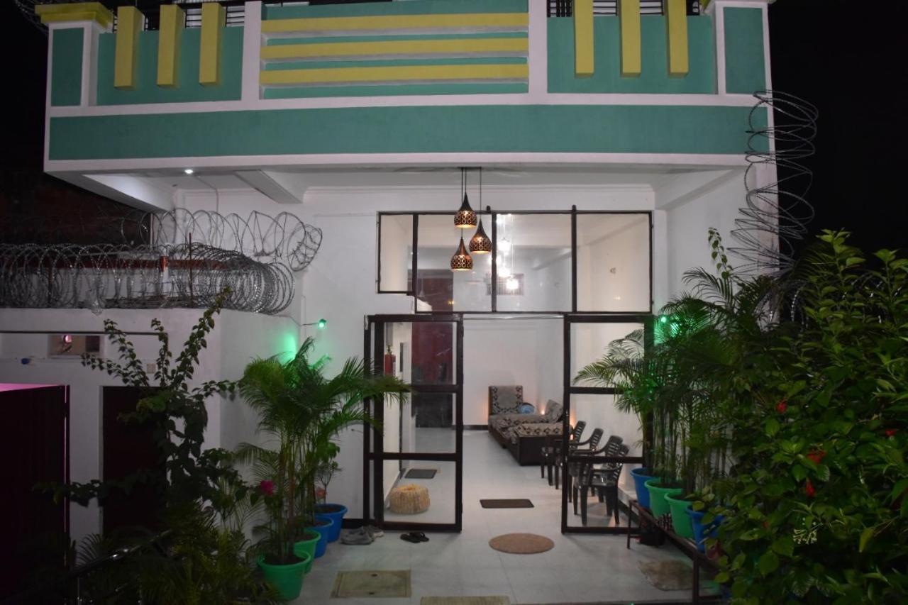 Shree Gorakhnath Guest House Ayodhya エクステリア 写真