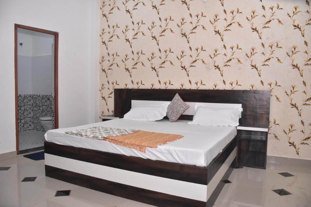 Shree Gorakhnath Guest House Ayodhya エクステリア 写真
