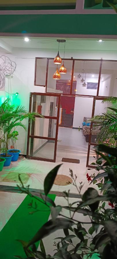 Shree Gorakhnath Guest House Ayodhya エクステリア 写真