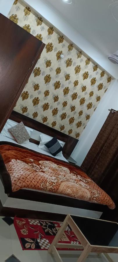 Shree Gorakhnath Guest House Ayodhya エクステリア 写真