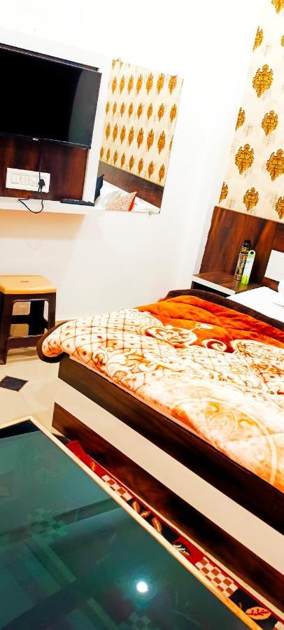 Shree Gorakhnath Guest House Ayodhya エクステリア 写真