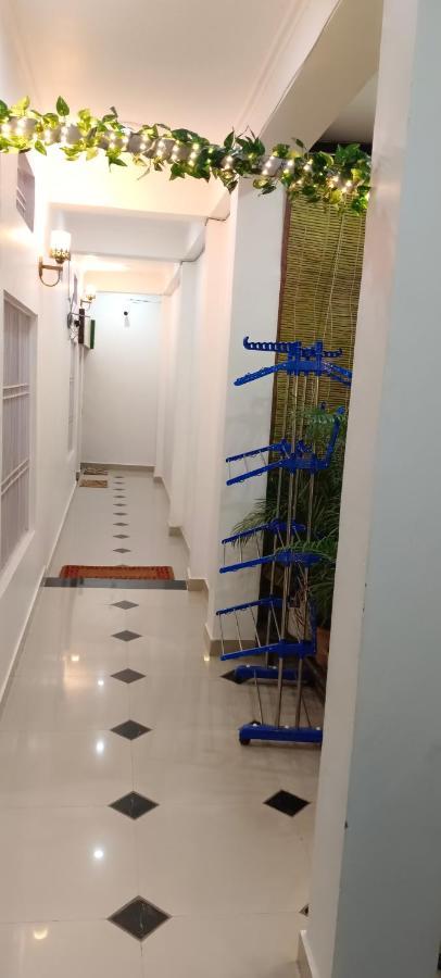Shree Gorakhnath Guest House Ayodhya エクステリア 写真