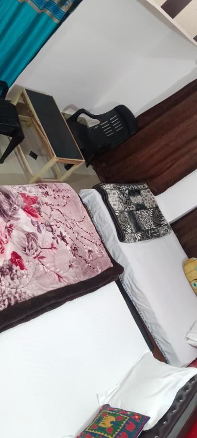 Shree Gorakhnath Guest House Ayodhya エクステリア 写真