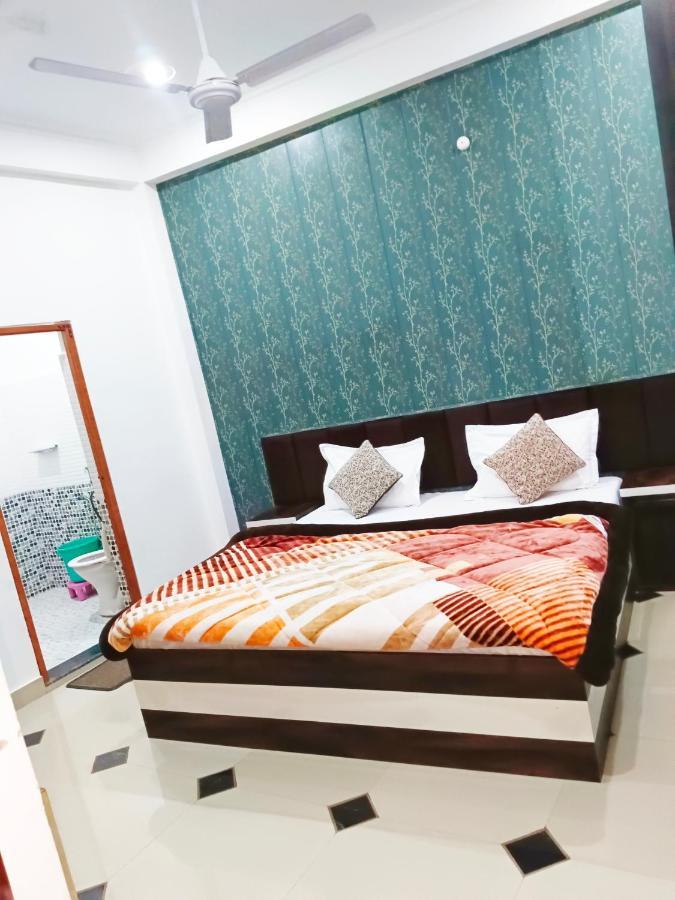 Shree Gorakhnath Guest House Ayodhya エクステリア 写真