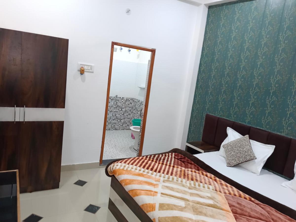 Shree Gorakhnath Guest House Ayodhya エクステリア 写真